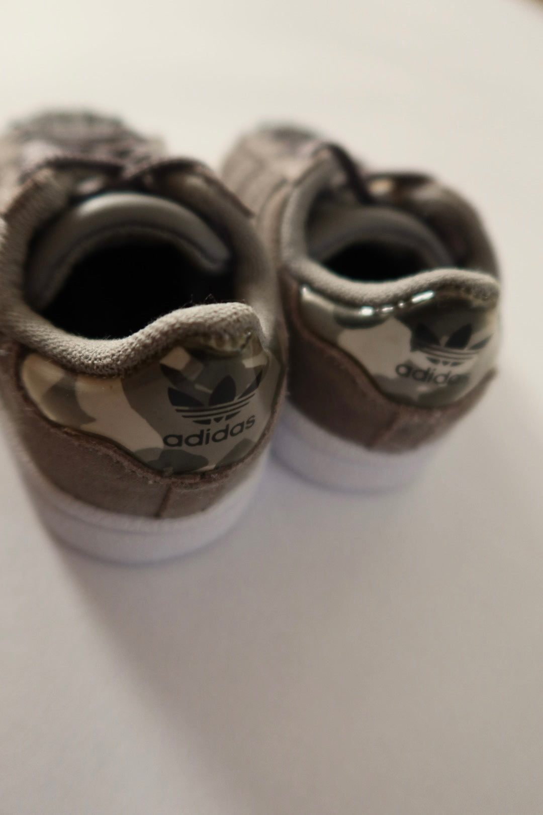 Adidas sko