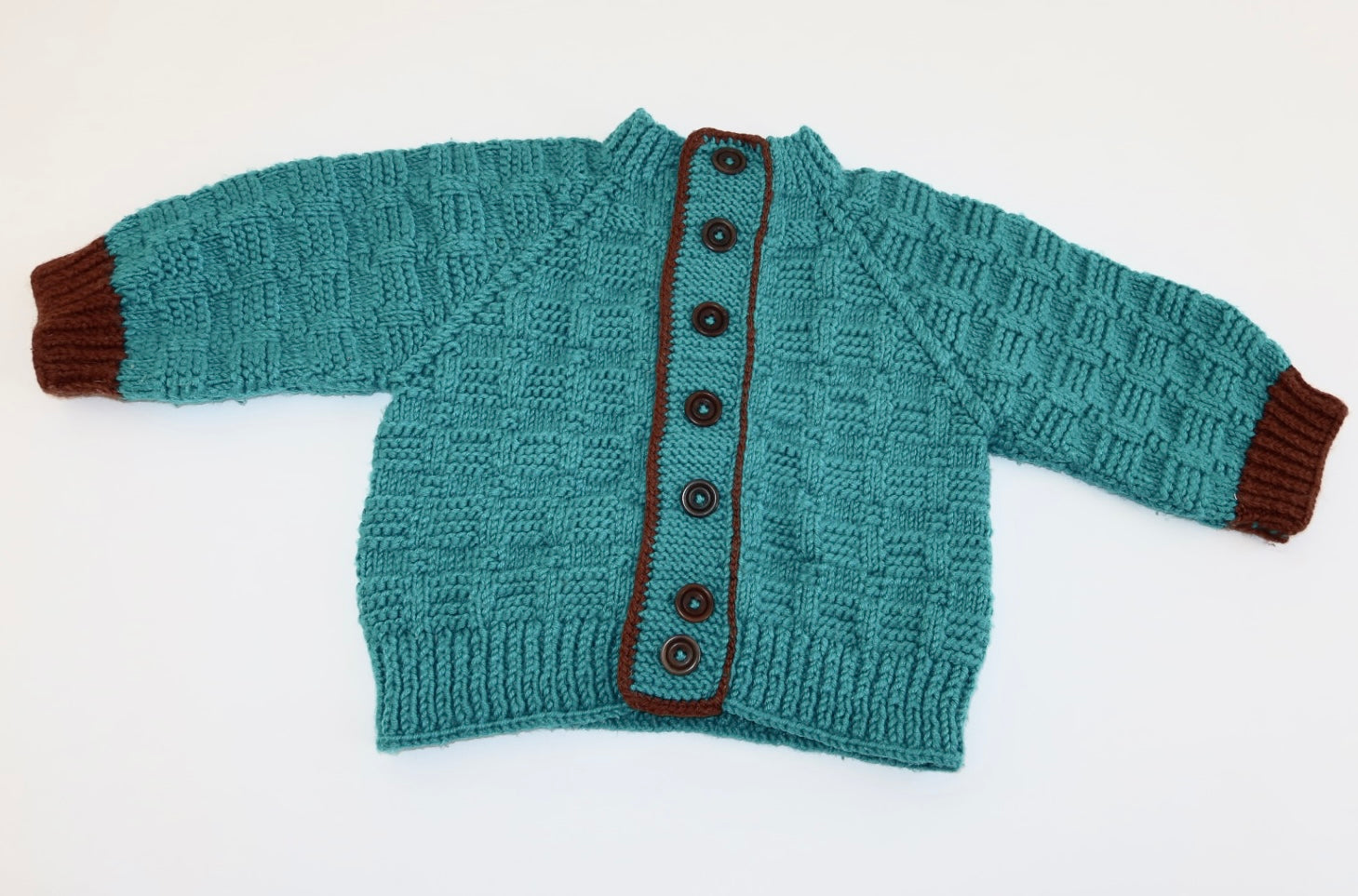 Hjemmestrikket cardigan