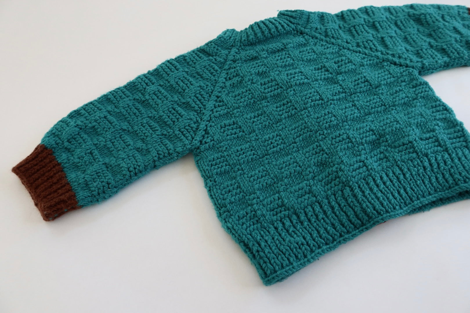 Hjemmestrikket cardigan